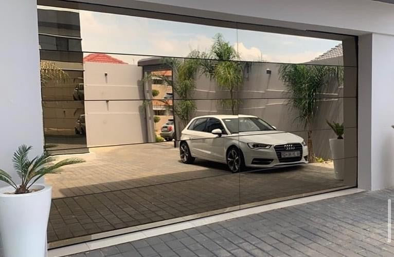 Aluminium Frameless Mirror Garage Door - Ultra-Modern Reflective Finish - Single&Double